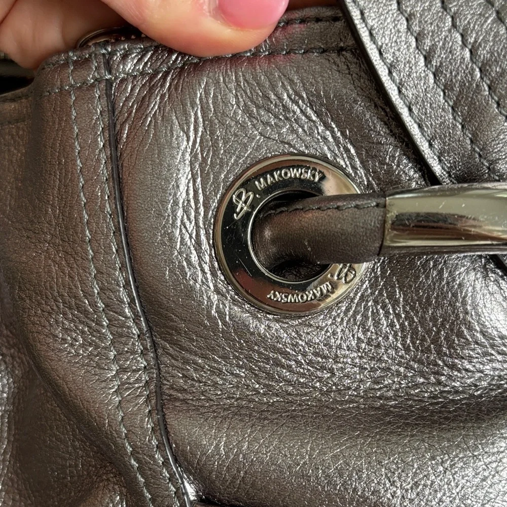 B. Makowsky Metallic Silver Shoulder Bag - Picture 2 of 4